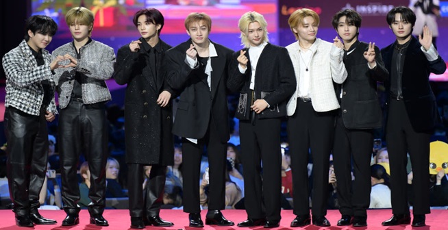 K-Pop Takes the World Stage: SEVENTEEN, Stray Kids, TXT, and NewJeans Among Top Global Artists of 2023